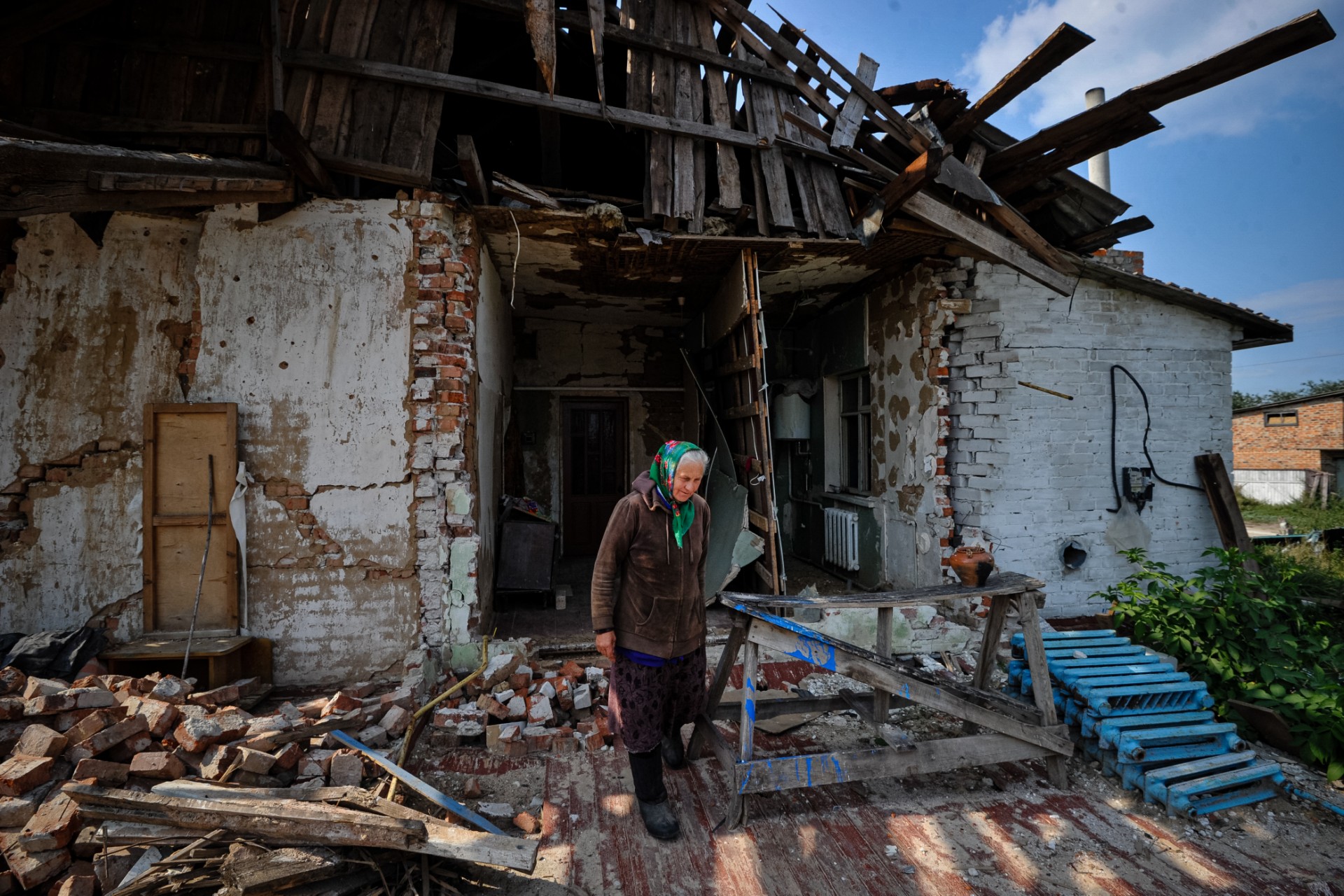 L'Ukraine revendique des avancées dans le nord-est, réunion des ministres de la Défense alliés