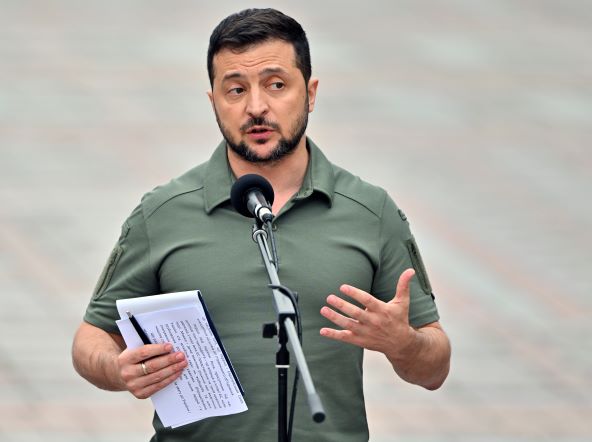 L'Ukraine accuse l'armée russe d'avoir bombardé le site d'une centrale nucléaire