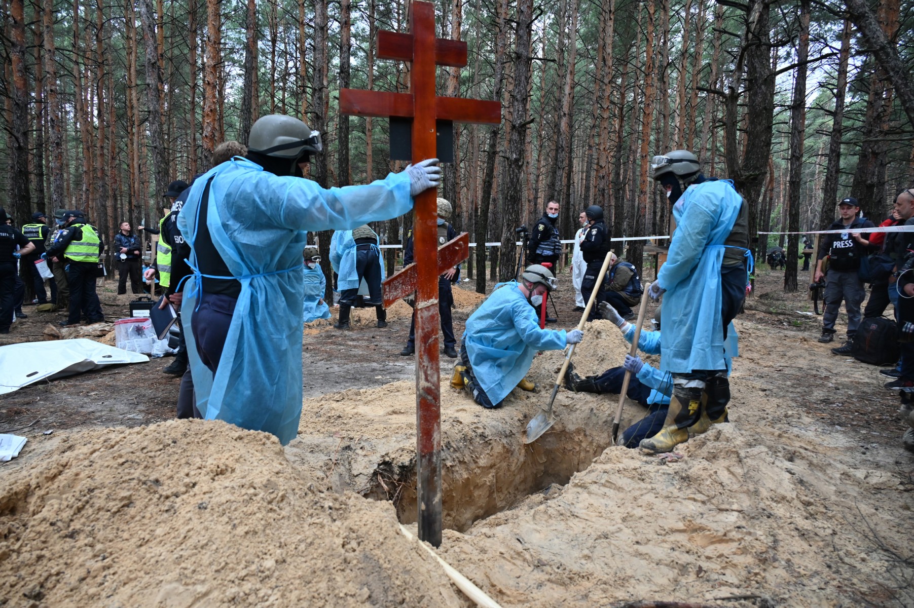Ukraine: la présidence de l'UE réclame un tribunal spécial pour Izioum, les combats continuent
