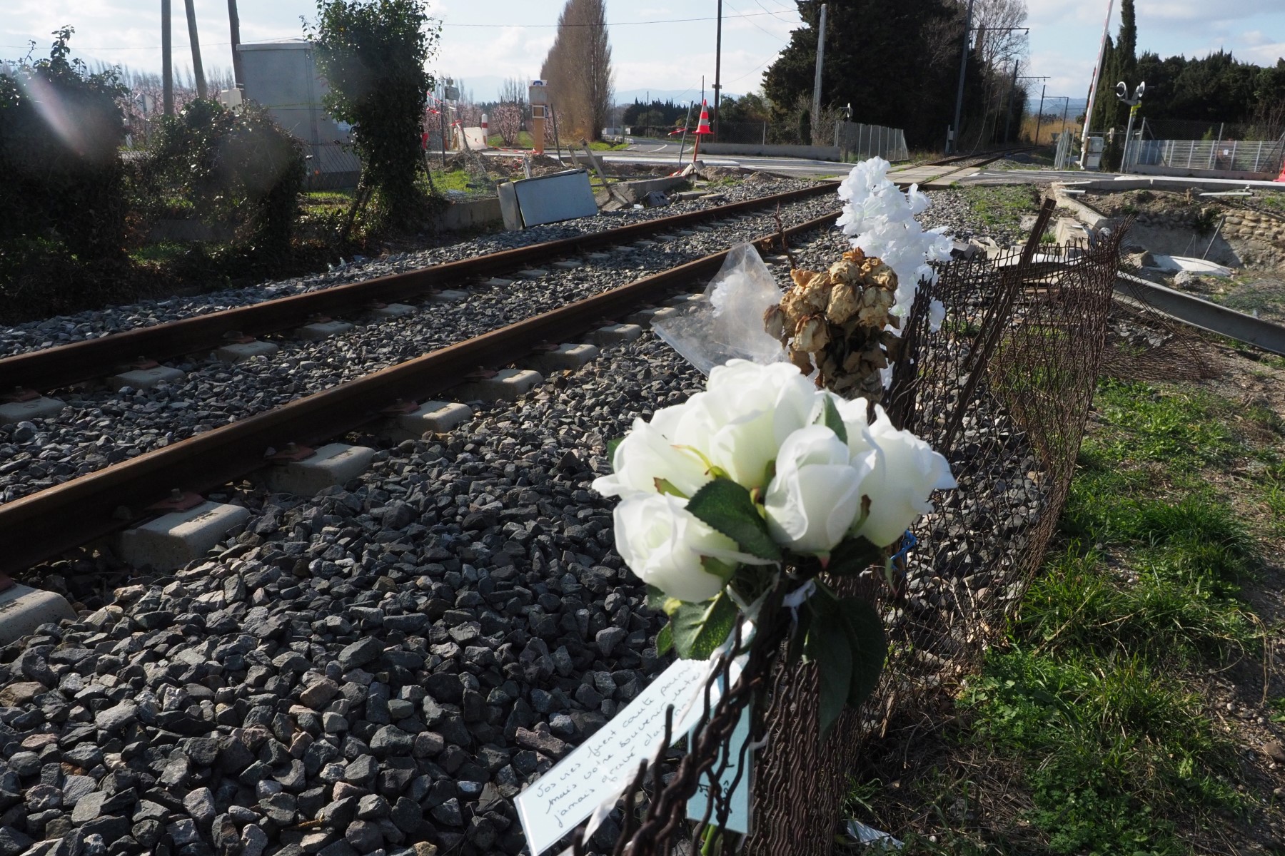 Collision mortelle entre un car et un train: le procès s'ouvre lundi à Marseille