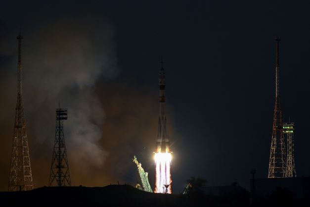 Un Américain et deux Russes arrivés dans l'ISS en pleine offensive en Ukraine