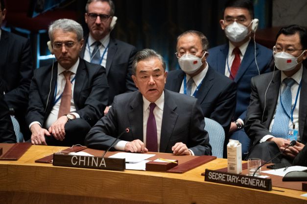 Les ministres chinois et ukrainien des Affaires étrangères se rencontrent à New York