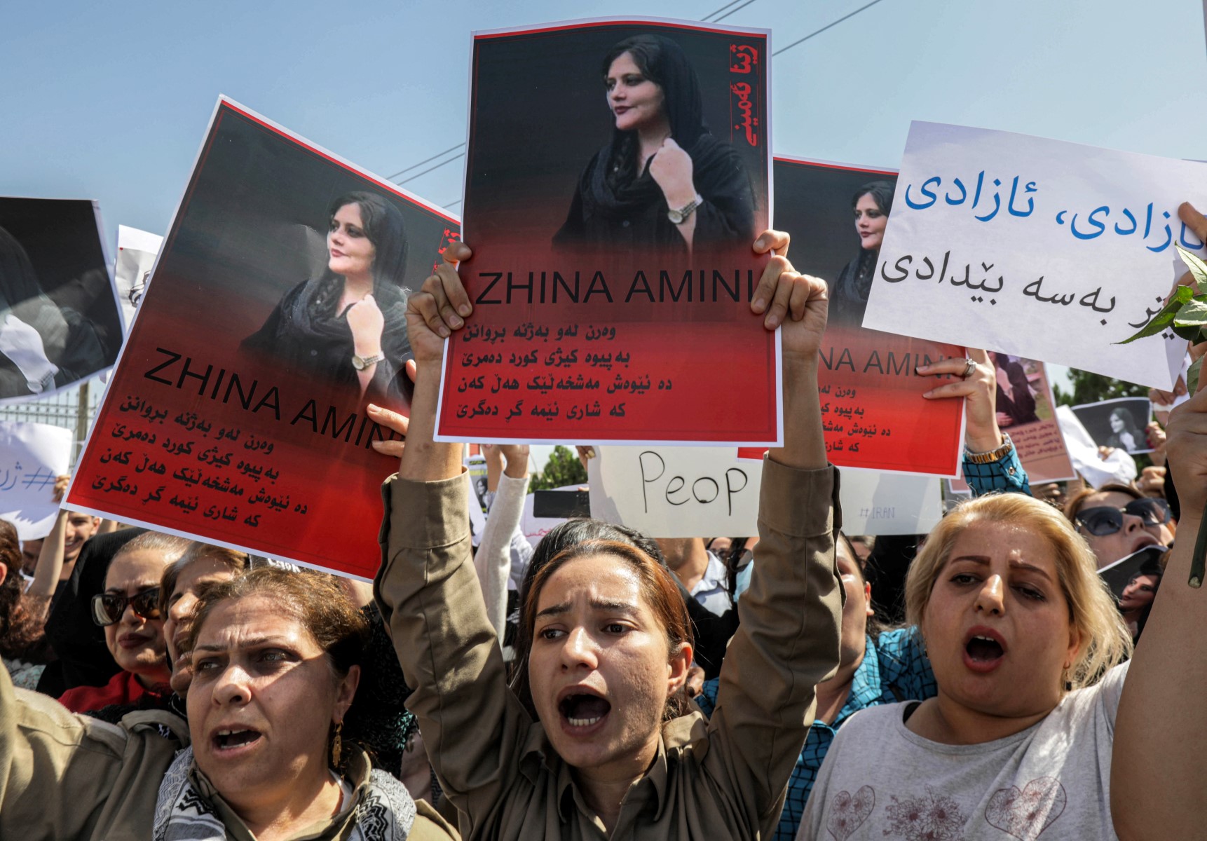 Iran: 35 morts dans la répression de manifestations, plus de 700 interpellations