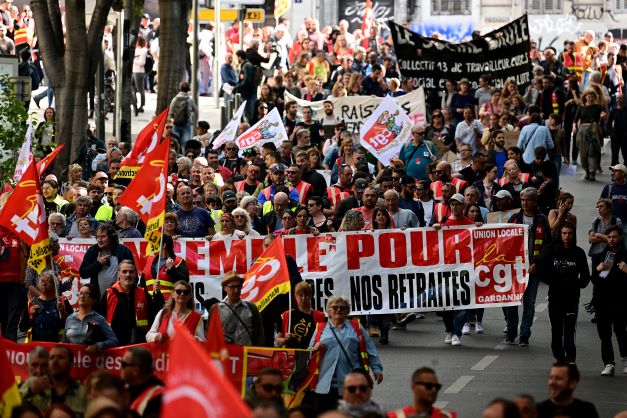 Retraites: la gauche promet de continuer à «se battre» contre la réforme