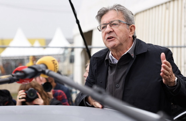 Mélenchon «accepte les critiques» sur l'affaire Quatennens