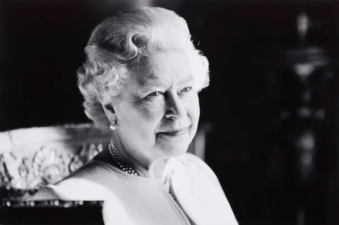 Elizabeth II: Riyad salue la «dirigeante modèle», les leaders mondiaux rendent hommage