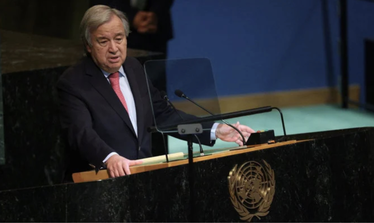 Le chef de l'ONU demande à Téhéran d'exercer «la plus grande retenue» face aux manifestations
