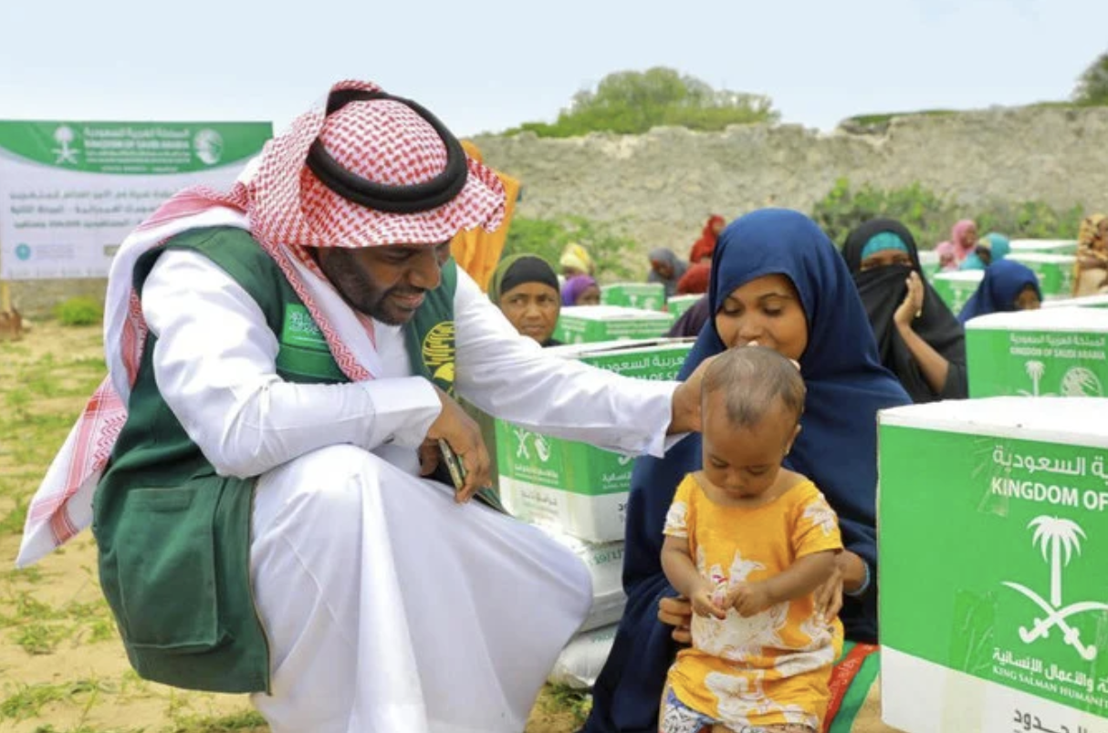 Sécurité alimentaire, abris et soins de santé sont assurés par le KSRelief à travers le monde