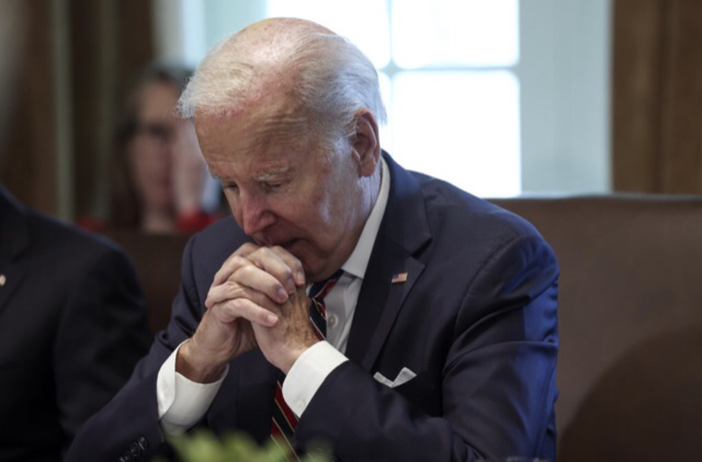 Biden rejette l'idée de qualifier la Russie d'«État parrain du terrorisme»