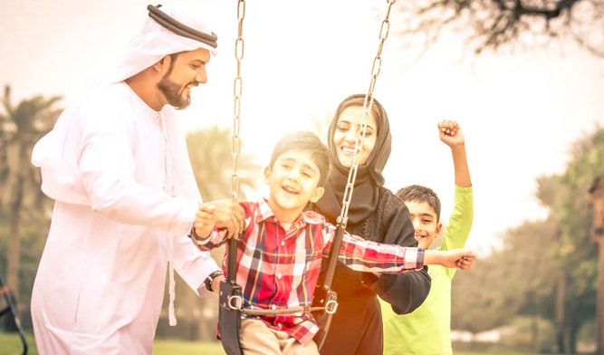 Parlons tech: le forum de Riyad aborde le thème des familles dans le Golfe à l’ère du numérique