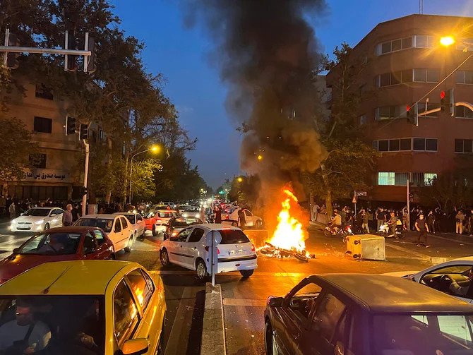 Amnesty: l’Iran fait usage d’une «violence impitoyable» contre les manifestants