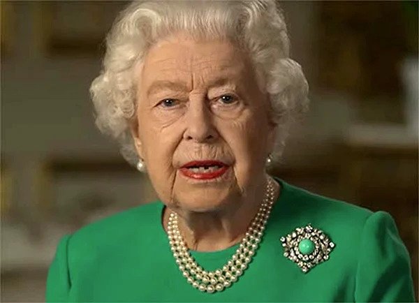 Un cadeau de l’émir du Qatar parmi les perles précieuses de la reine Elizabeth