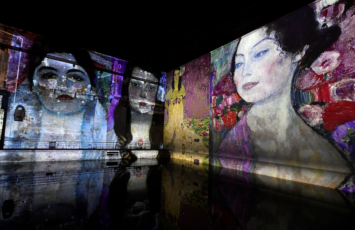 A New York, les peintres Klimt et Hundertwasser en «immersion» numérique