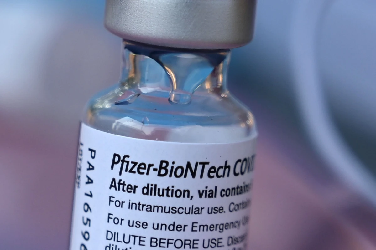 Covid: l'EMA autorise les vaccins de Pfizer et Moderna contre Omicron
