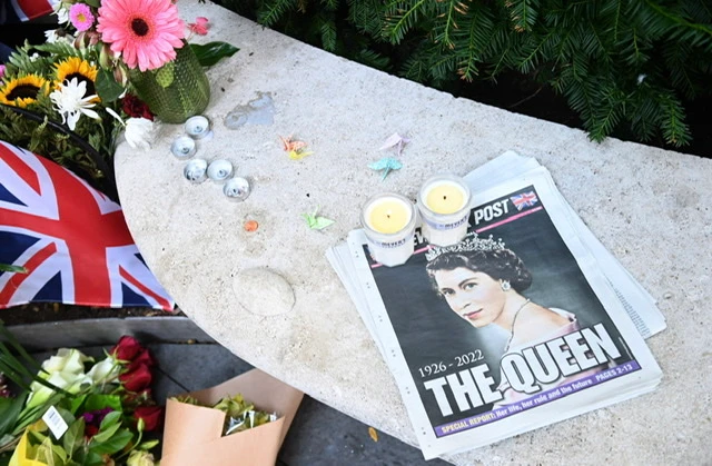 Après la mort de la reine, report des matches de Premier League et minutes de silence
