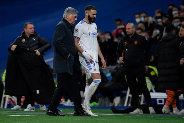 Real Madrid: « Si Benzema ne joue pas le derby, il n'ira pas en sélection», avance Ancelotti