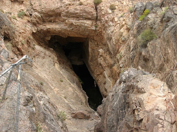 Des vagues atteignant 1m20 ont déferlé dans la caverne dénommée "Devils Hole" (fournie)