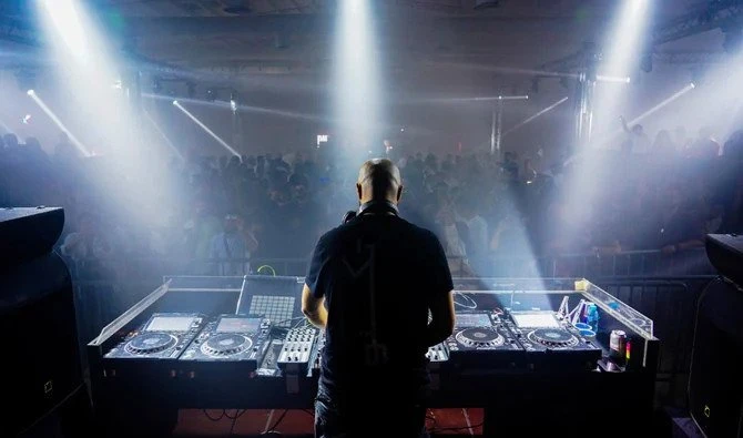 Grâce au festival Techno Therapy, les Saoudiens découvrent les talents locaux et internationaux de la musique électronique