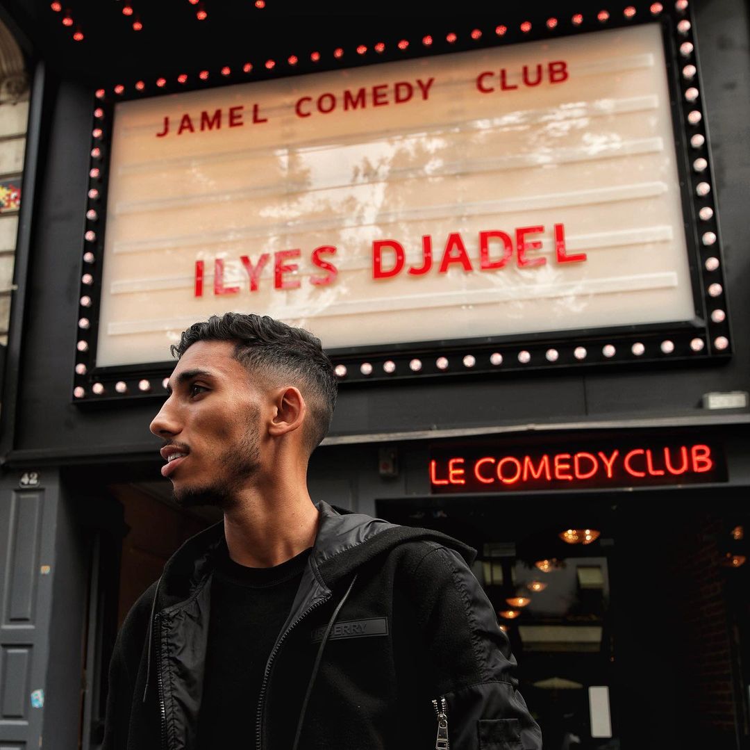 Ilyes Djadel: De Marrakech à Casablanca, l’humoriste a conquis le public marocain