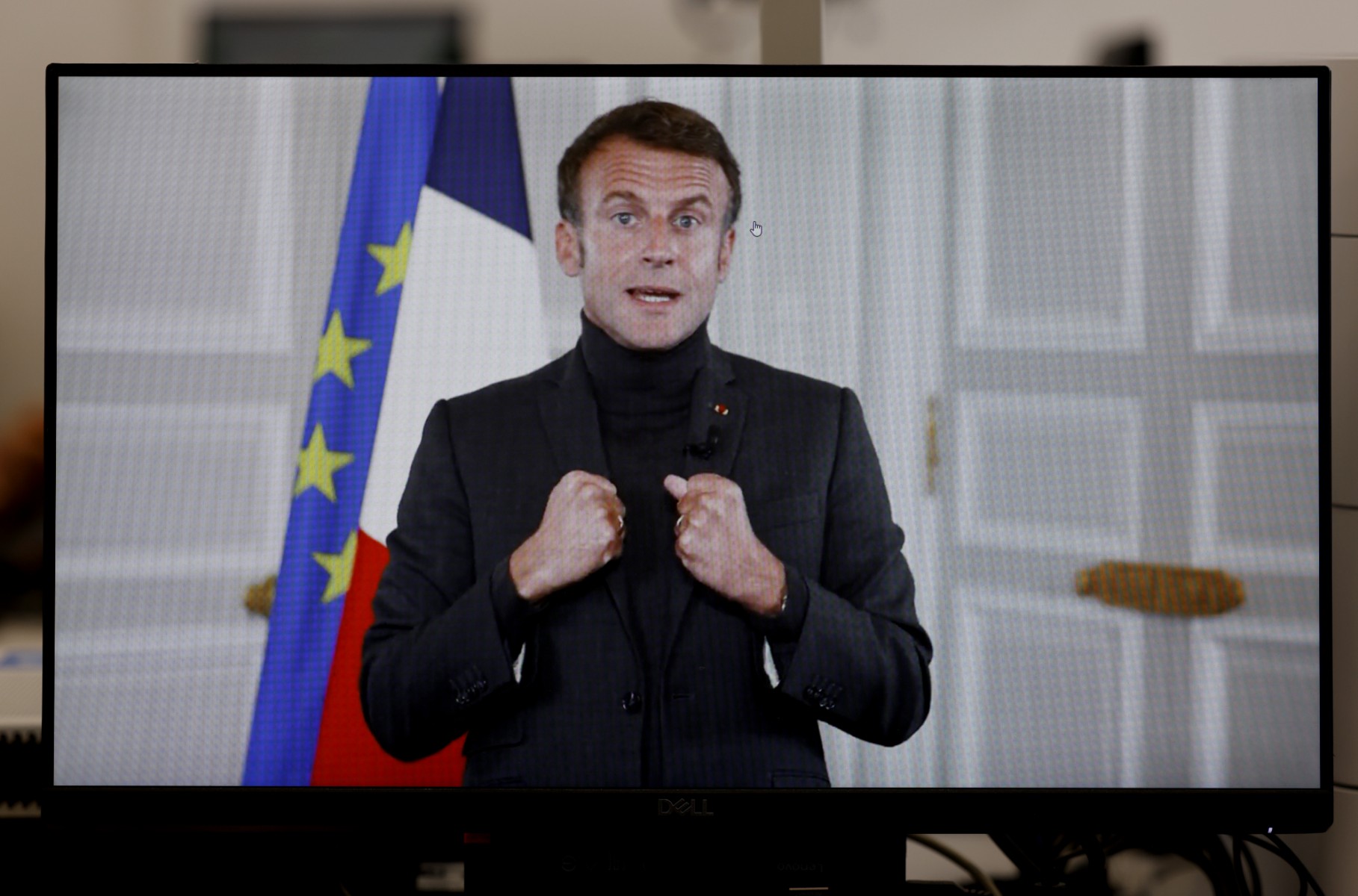 Macron appelle les Français à participer au CNR «contre tous les blocages»
