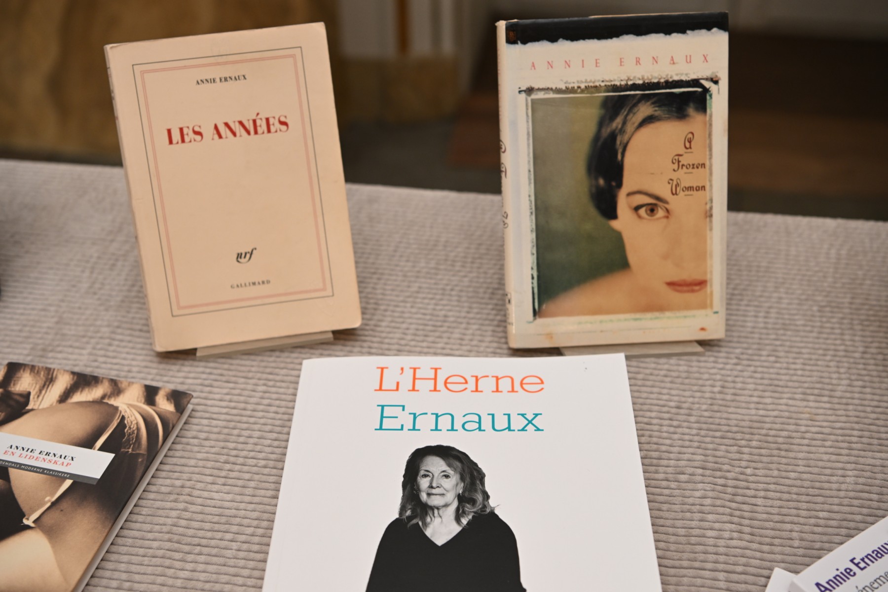 Le Nobel de littérature à Annie Ernaux, première Française lauréate