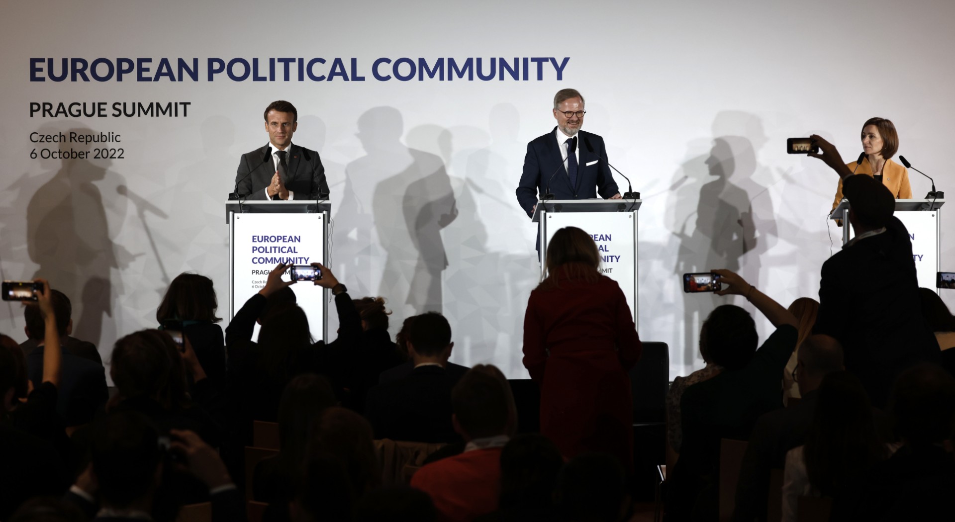 À Prague, l'UE peaufine sa stratégie face au «missile énergétique» de Poutine