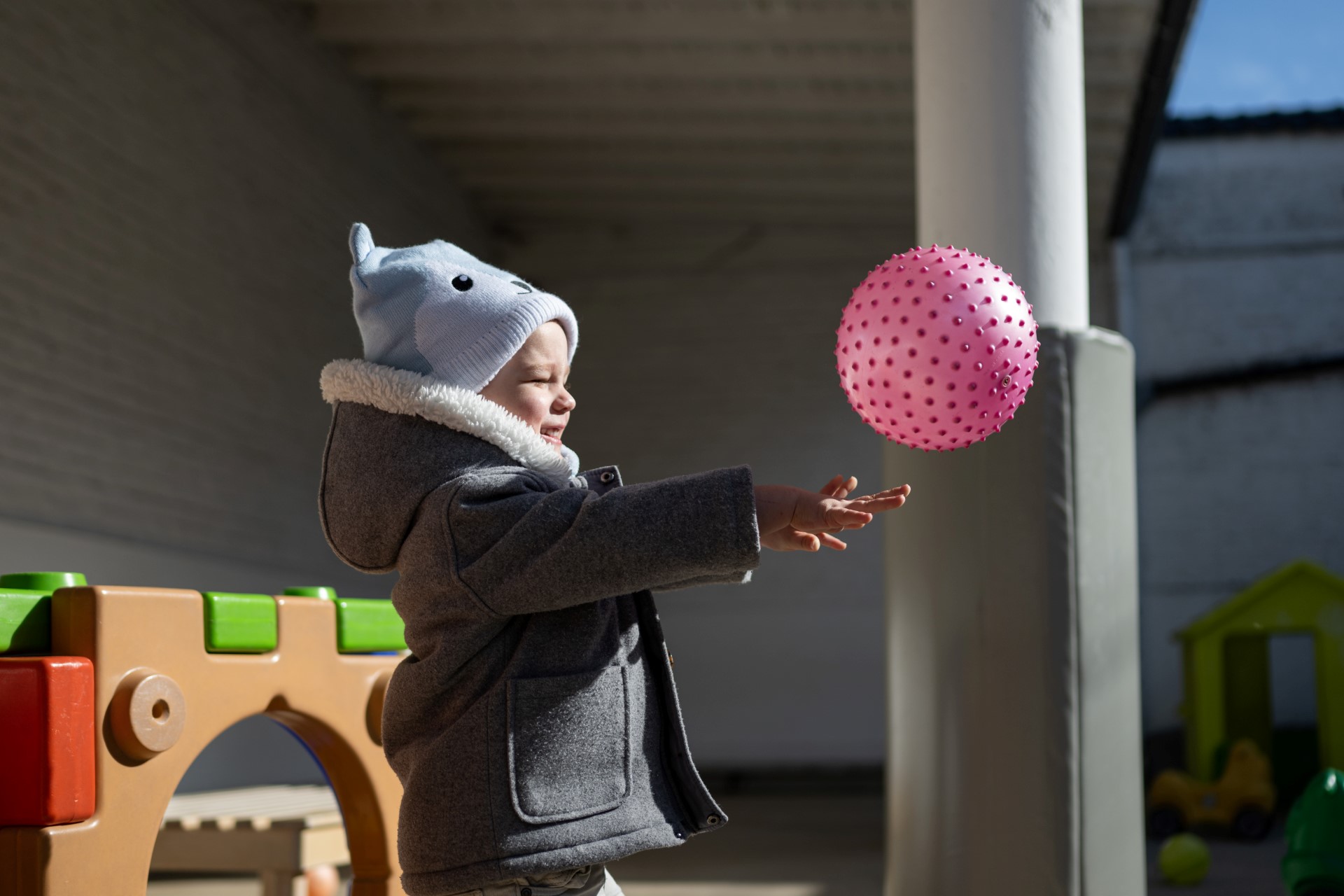 Enfance en danger: Contrôles renforcés pour les éducateurs et familles d'accueil