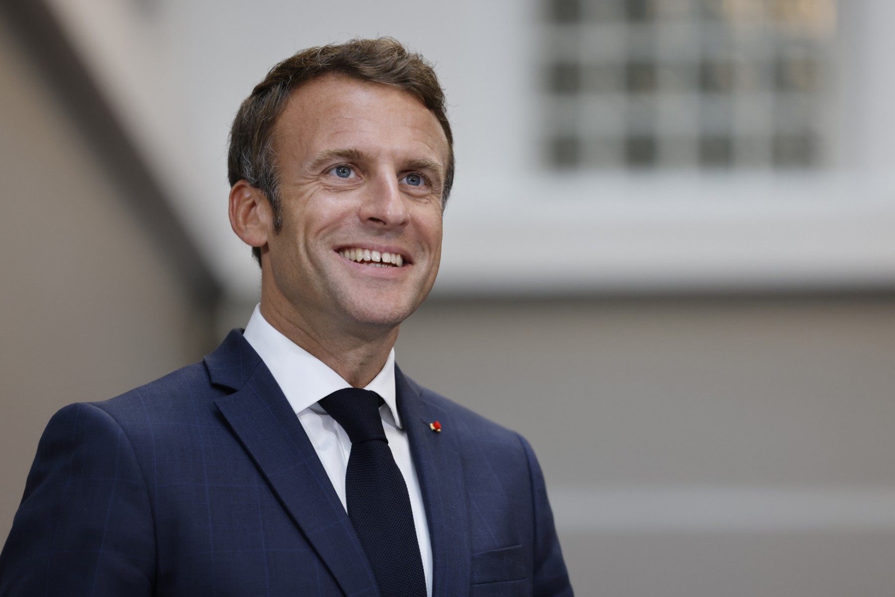 Macron, une double interview télévisée pour garder la main