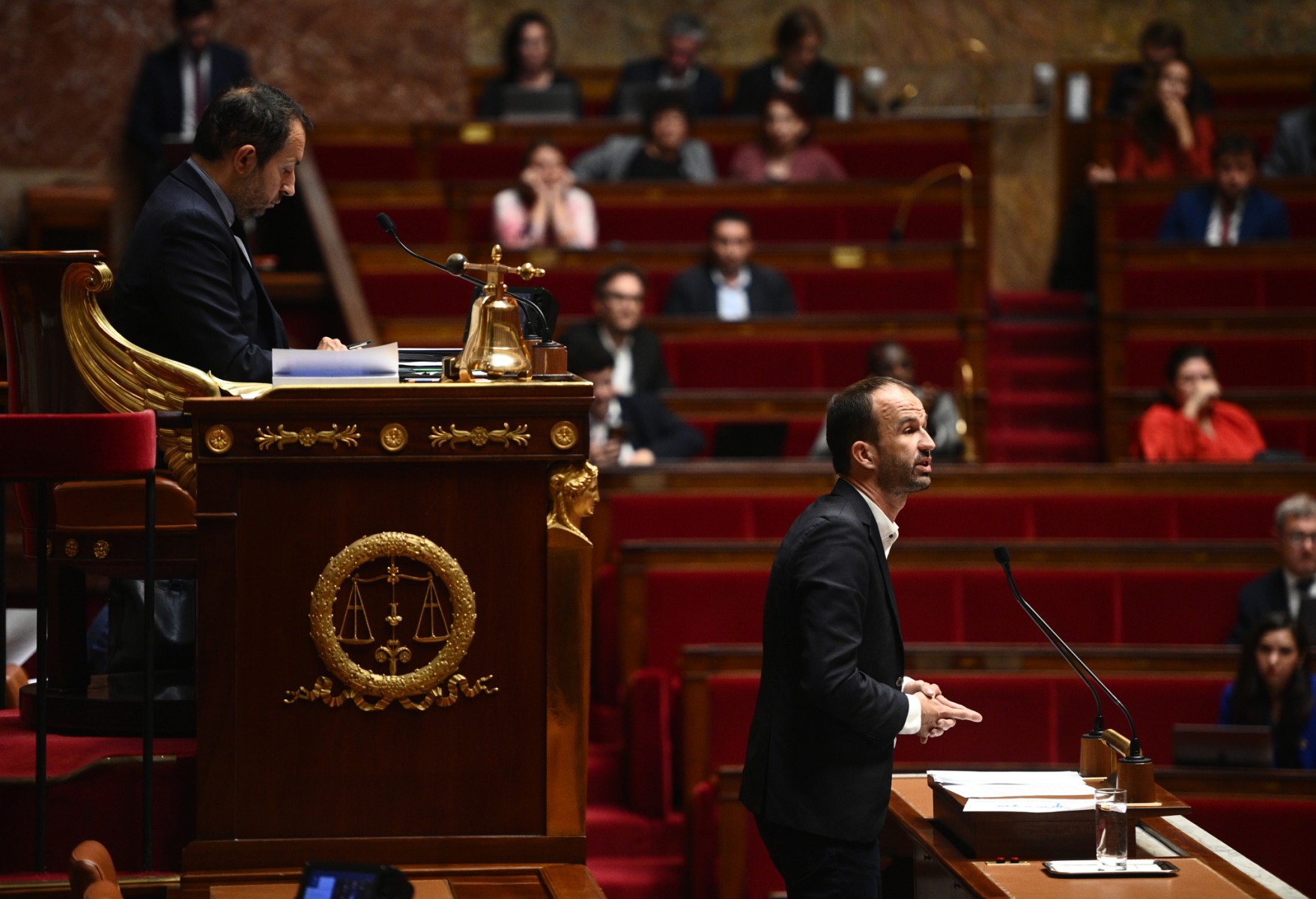 Groupes d'études à l'Assemblée: le tri ne plaît pas à LFI
