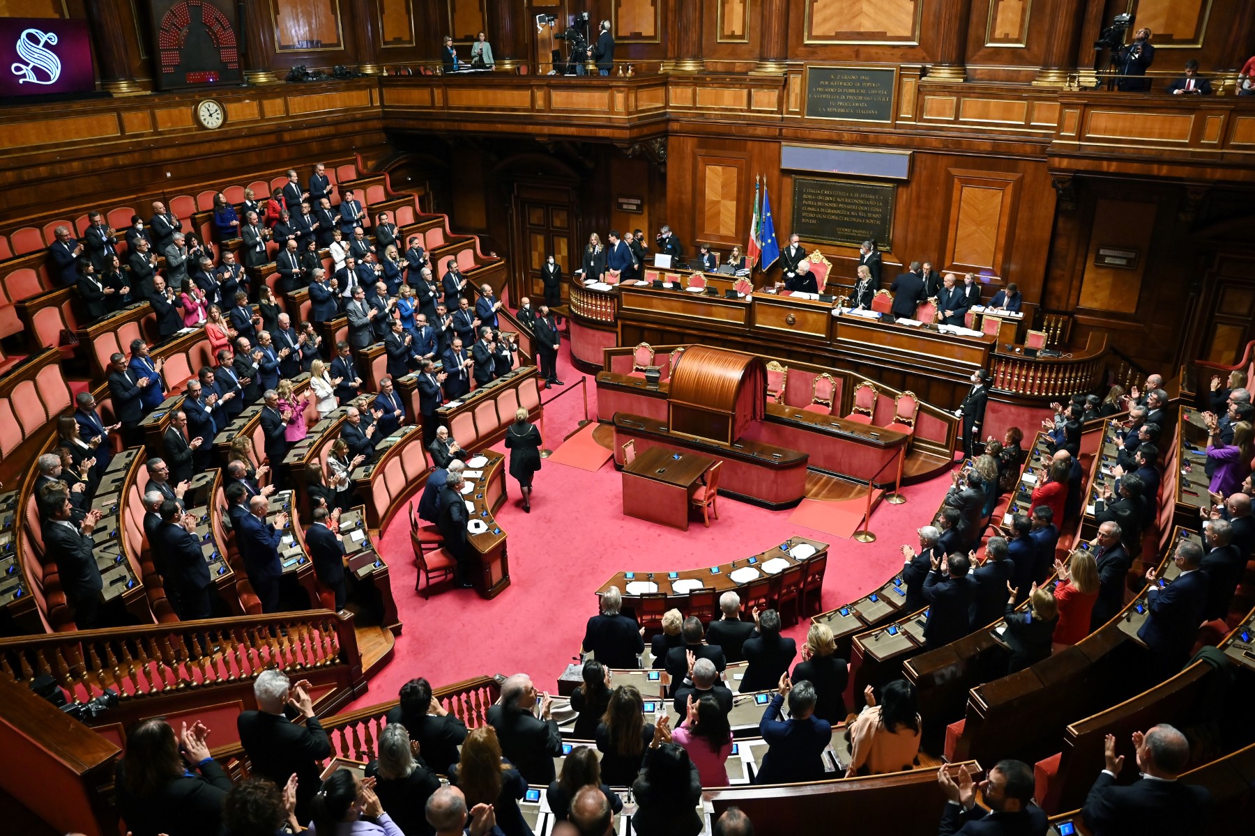 Italie: le nouveau Parlement se réunit, étape vers un gouvernement