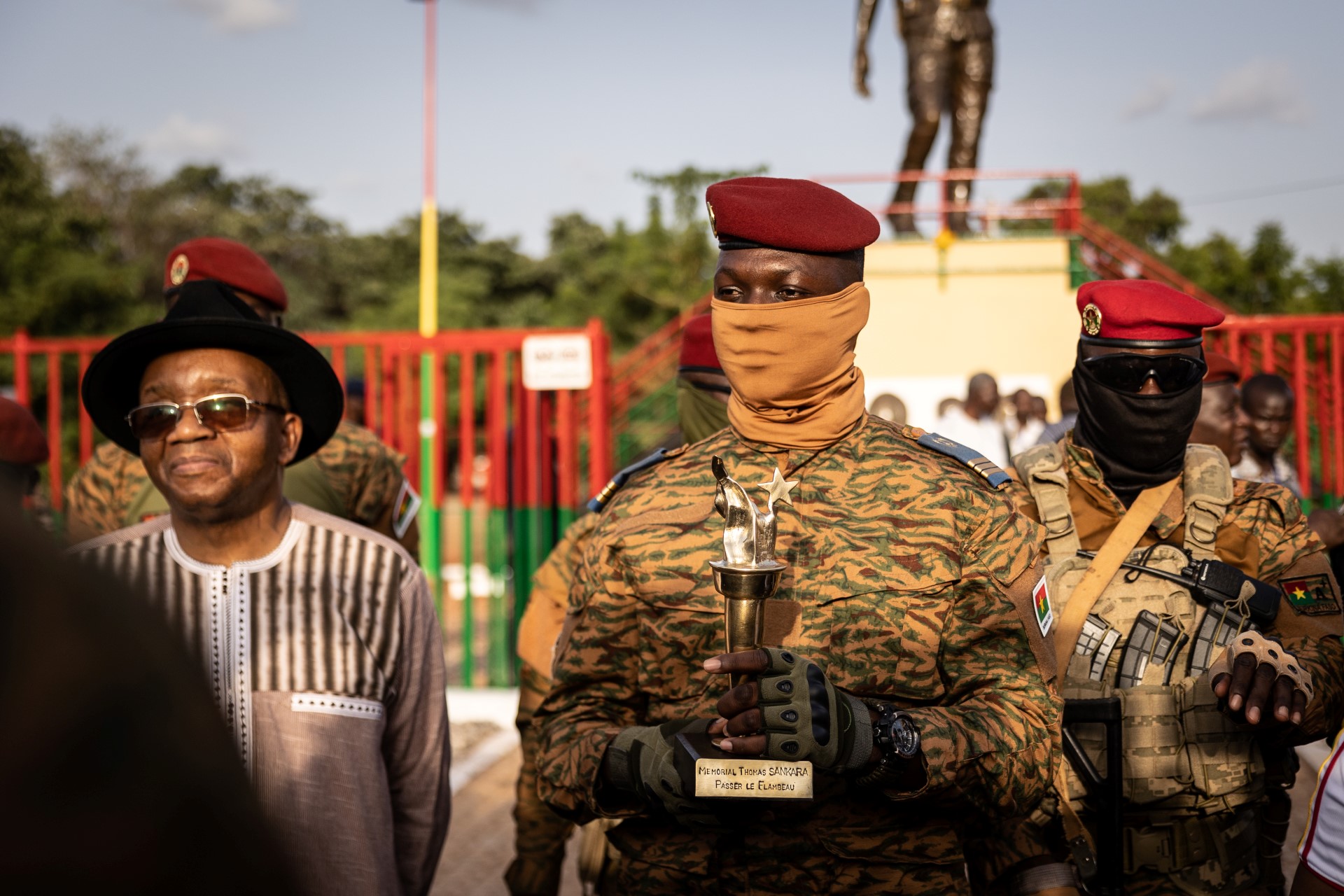 Burkina: Le putschiste Ibrahim Traoré investi vendredi président de transition