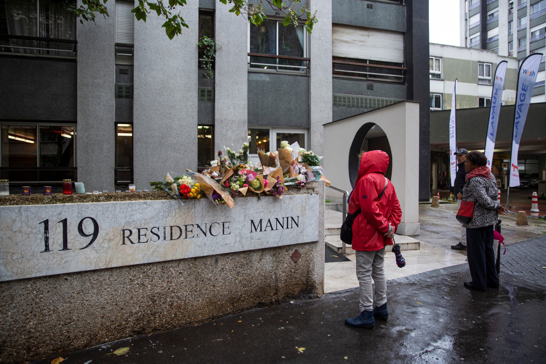 Adolescente retrouvée morte dans une malle à Paris: une femme inculpée et écrouée