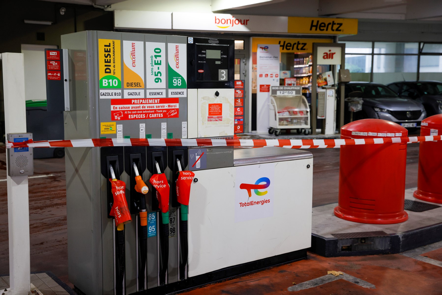 La mobilisation à TotalEnergies se fissure, encore une station service sur cinq en difficulté