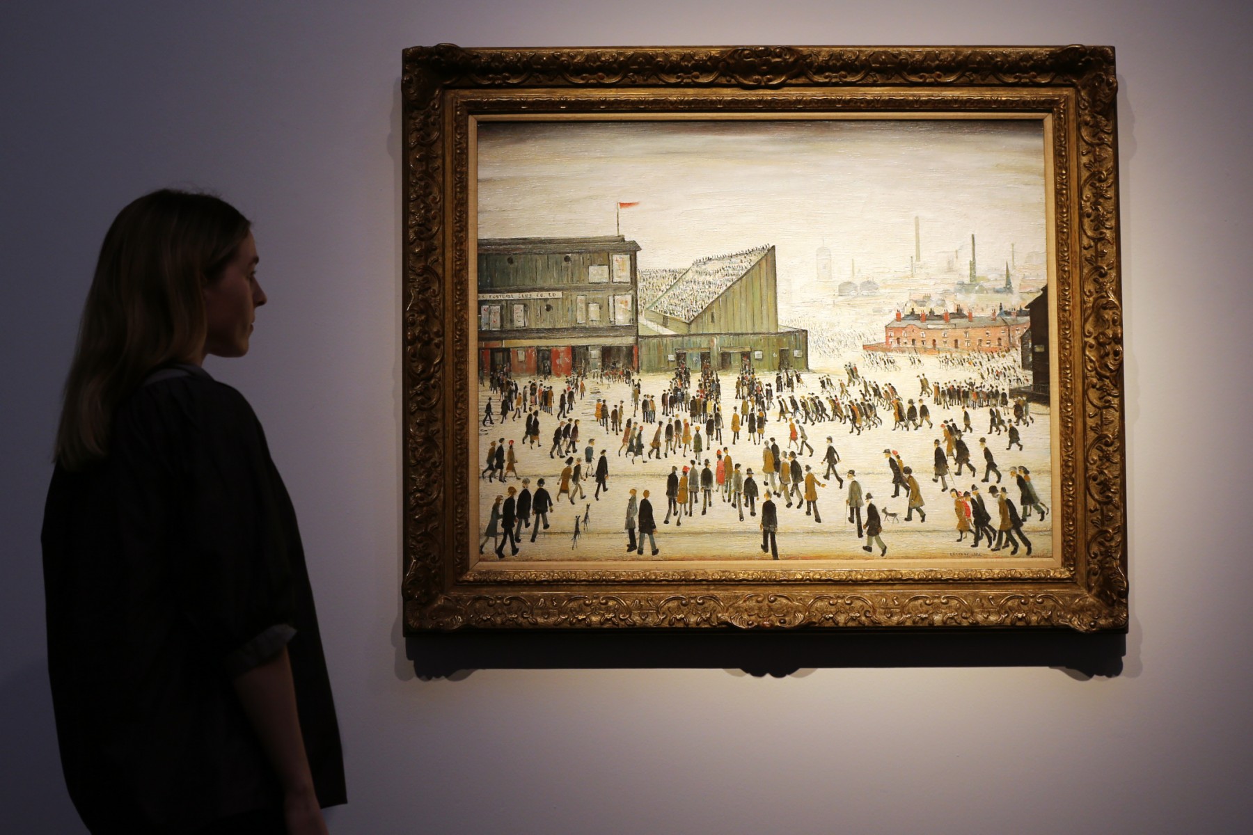 Le musée Lowry achète le célèbre tableau «Going to the match» 7,8 millions de livres sterling