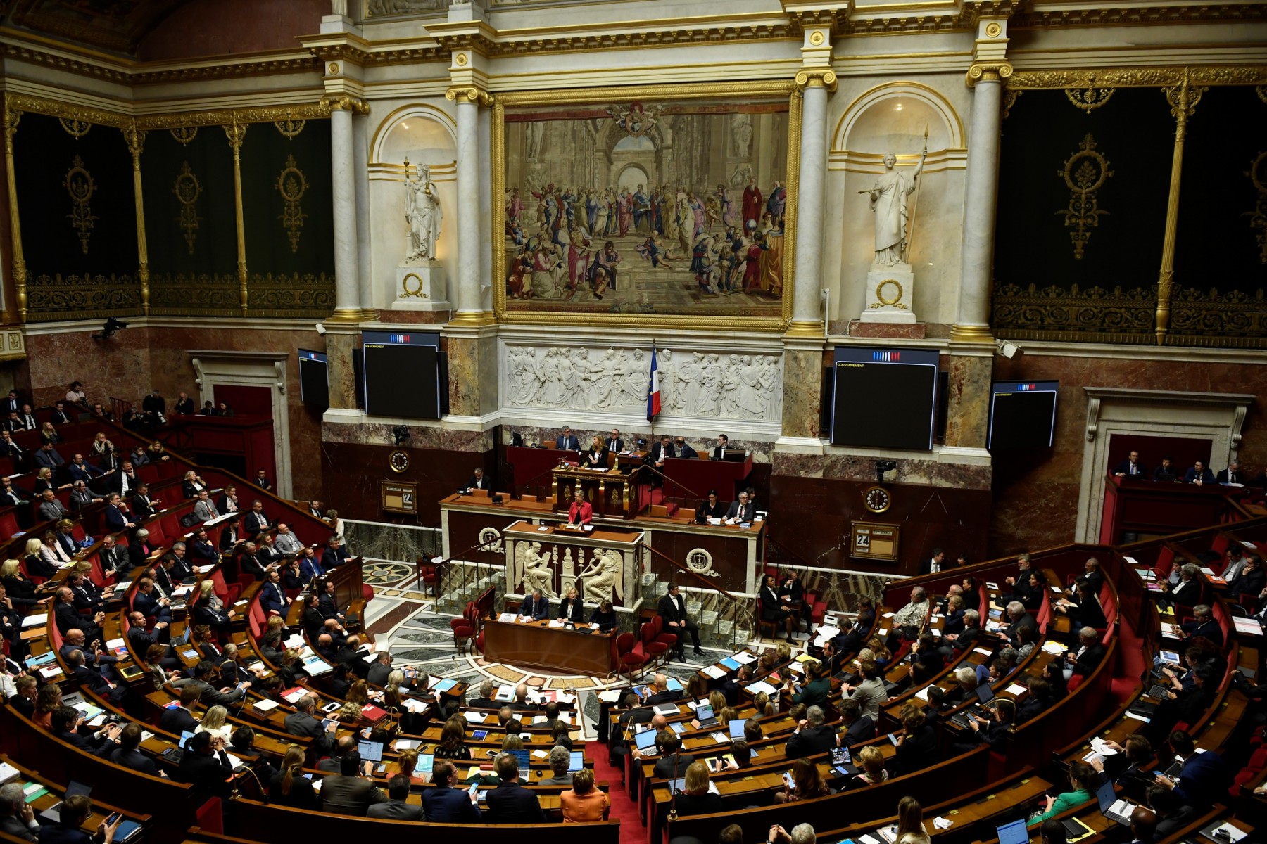 Budget: la motion de censure Nupes rejetée, malgré le soutien du RN