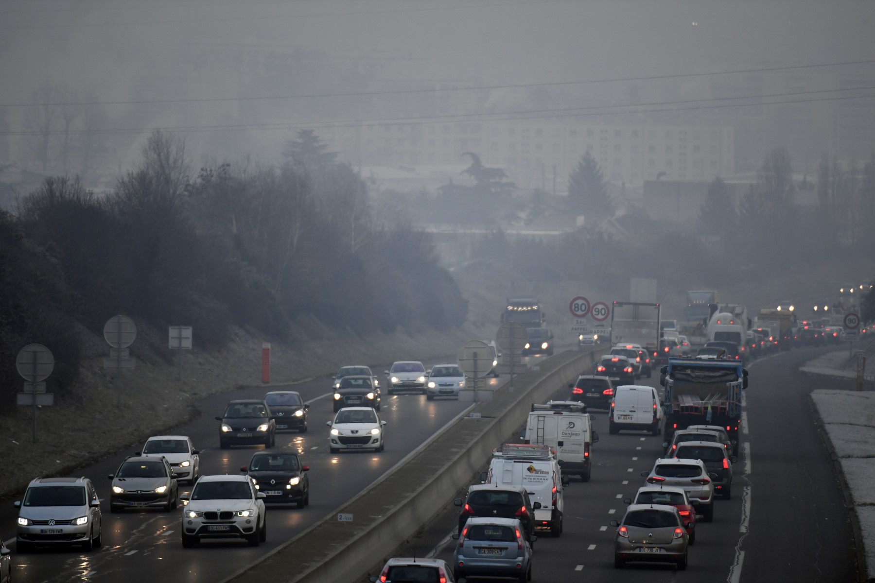 Des sanctions automatisées contre les véhicules polluants dans les zones à faibles émissions fin 2024