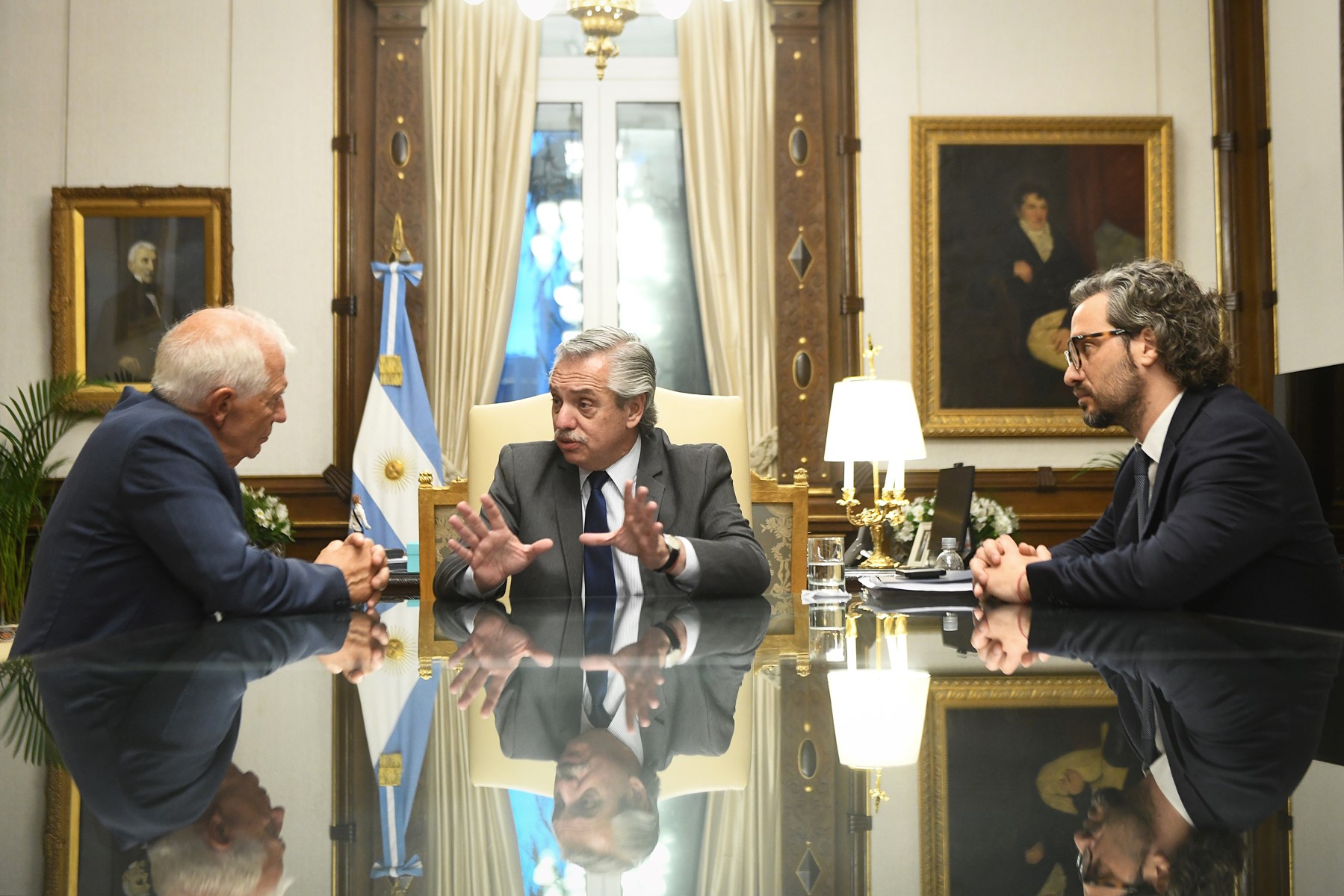 Agroalimentaire, énergie: Amérique latine et Argentine peuvent contribuer plus, estime Borrell