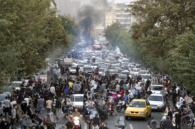 Manifestations en Iran: le président met de nouveau en cause les Etats-Unis