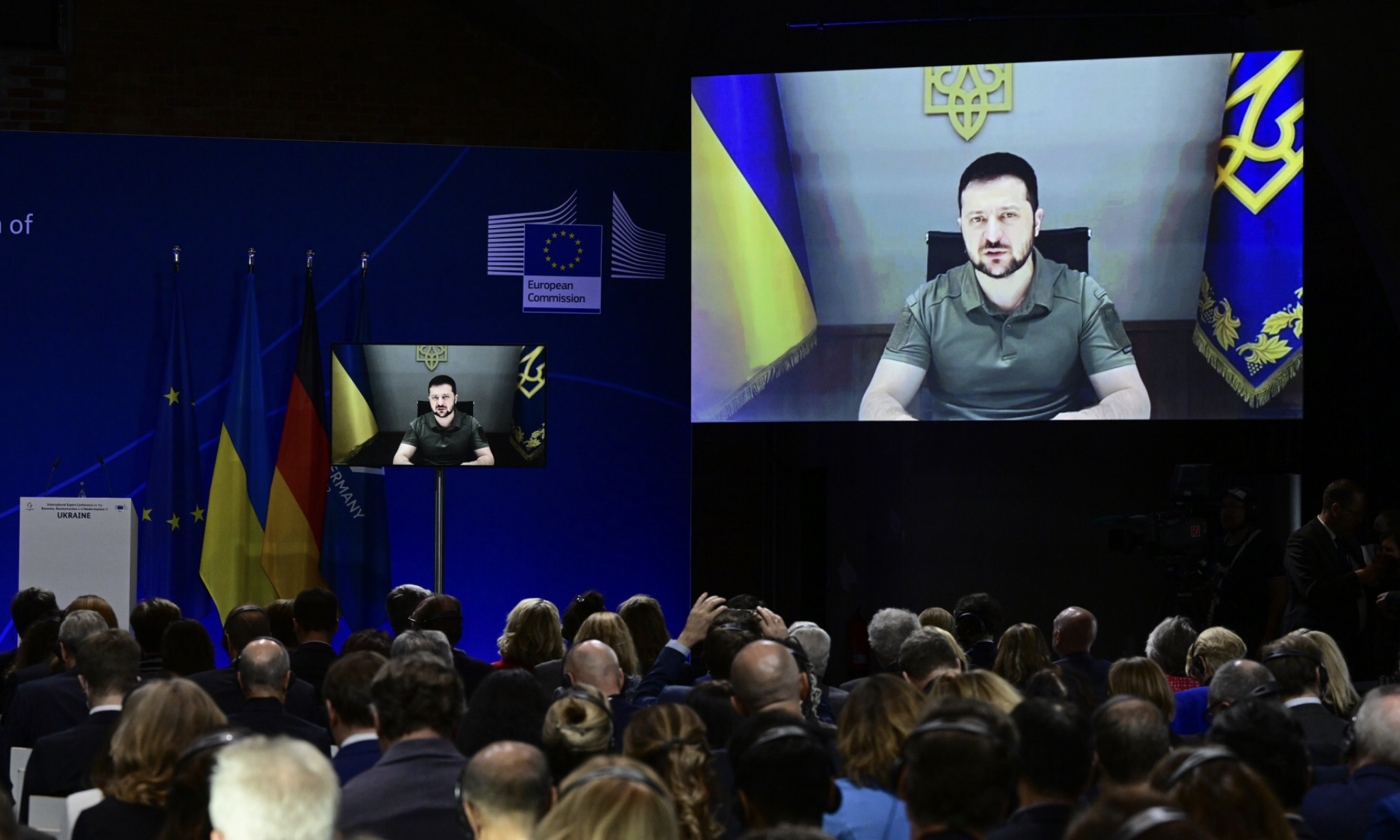 Ukraine: Zelensky demande 38 milliards, Biden met en garde Moscou