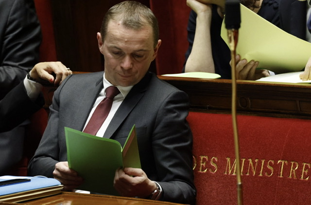 Emploi des seniors: Dussopt envisage un cumul salaire et indemnisation