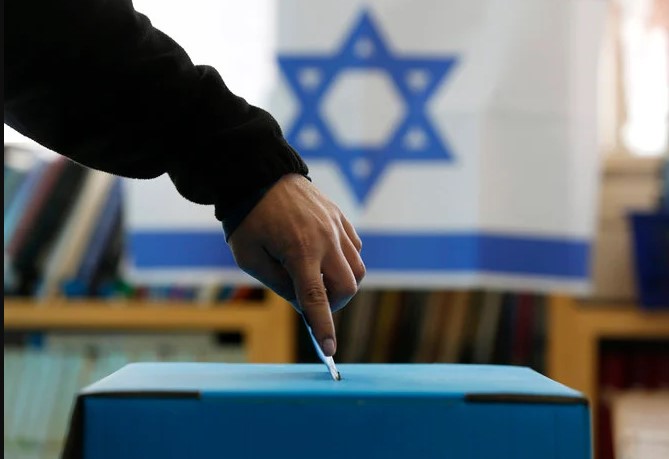 La 5e élection en moins de quatre ans pourrait-elle débloquer l'impasse politique en Israël?