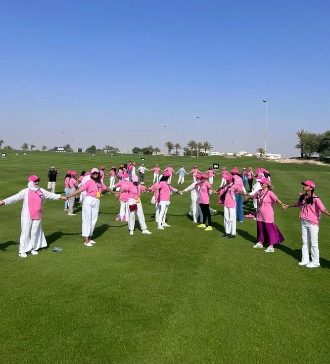 Au début du mois, un groupe de femmes a lancé la «marche rose» par la ville économique du roi Abdallah (KAEC) de Rabigh pour sensibiliser au cancer du sein (Photo, fournie).