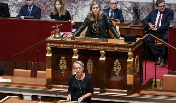 Elisabeth Borne à l’Assemblée nationale, face à une nouvelle menace de motion de censure (AFP)