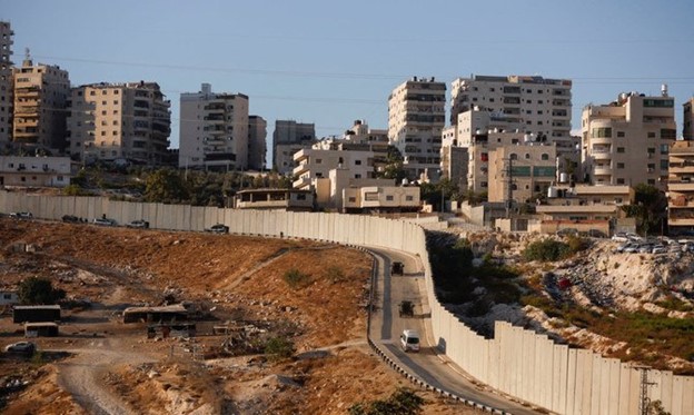 Les Palestiniens frappés par la réaction d'Israël après les violences de Jérusalem