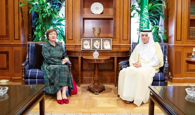 Un ministre saoudien reçoit la coordinatrice spéciale de l’ONU au Liban