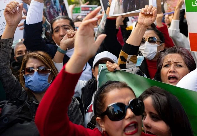 L'opposition iranienne appelle l'Occident à aider les citoyens à renverser le régime Iranien
