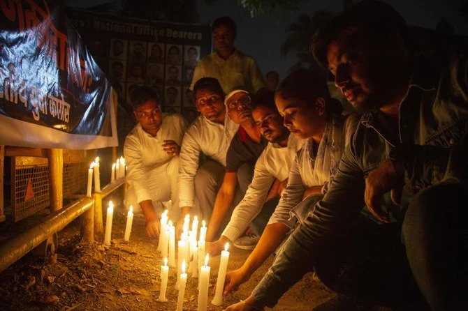 Inde : arrestations en lien avec l'effondrement d'un pont suspendu ayant fait au moins 137 morts
