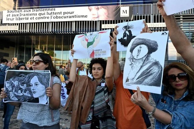 Iran/sanctions UE: Paris veut geler avoirs et droits de voyager de responsables iraniens