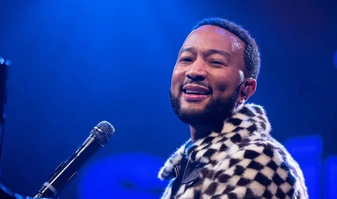 John Legend se produira aux EAU pour fêter le cinquième anniversaire du Louvre Abu Dhabi