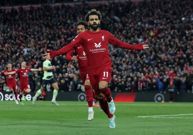 Angleterre: Liverpool fait chuter City, Arsenal se détache